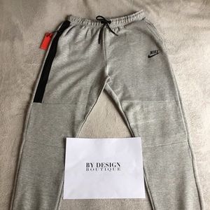 Nike tech fleece joggers